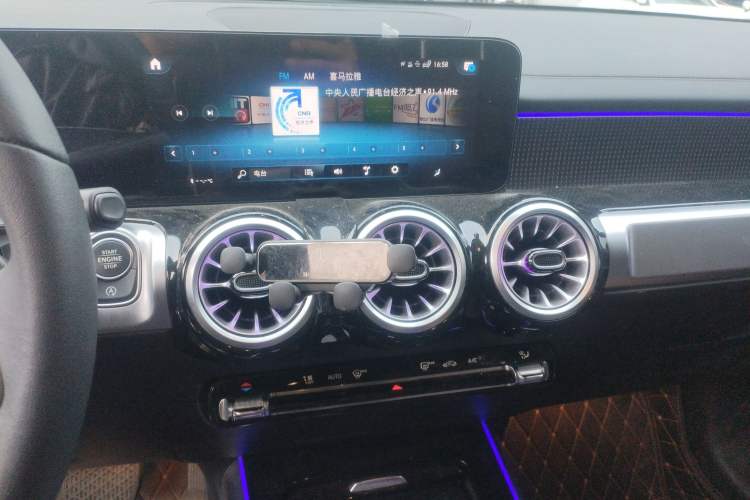 Used Mercedes-Benz GLB 2022 GLB 220 Fashion Model Audio And AC Panel