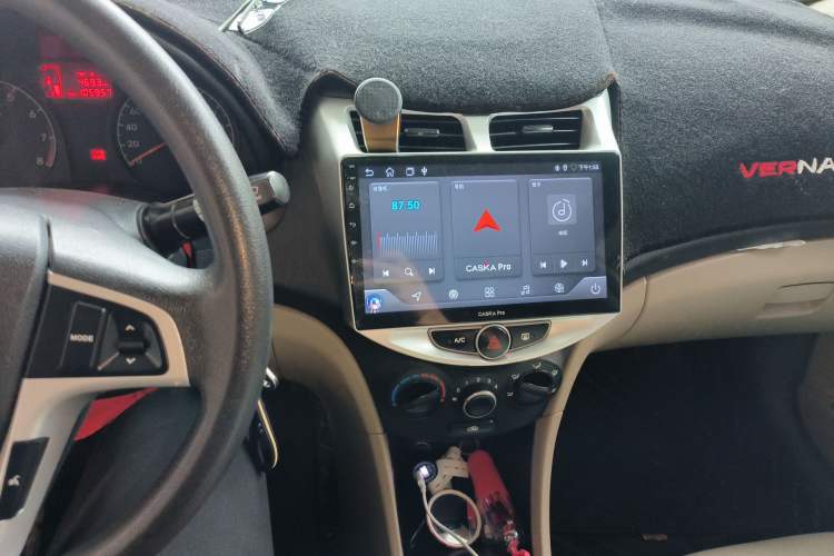 Used Hyundai Verna (older generation) 2016 1.4L Manual Smart GLS Trim