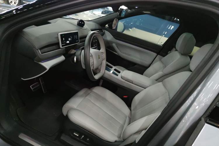 Used Nio ES8 2024 75 kWh Left Front Seat