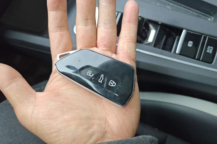 Used Volkswagen Golf 2021 280TSI DSG Pro Vehicle Key