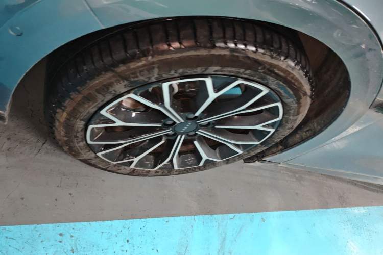 Used Zeekr 007 2024 Rear-Drive Enhanced Version 75 kWh
