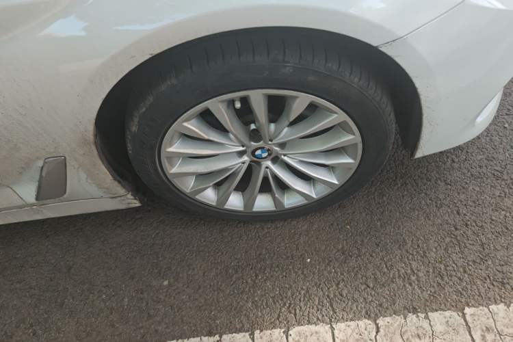 Used BMW 5 Series 2018 525Li Luxury Package
