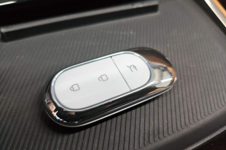 Used Leapmotor C01 2024 Range-Extended 316 Deluxe Edition Vehicle Key