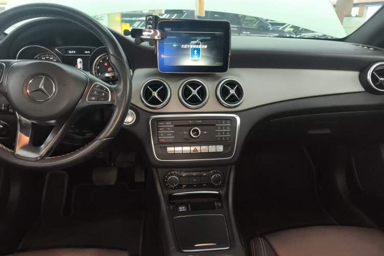 Used Mercedes-Benz CLA 2017 Facelifted CLA 200 Stylish Edition Audio And AC Panel