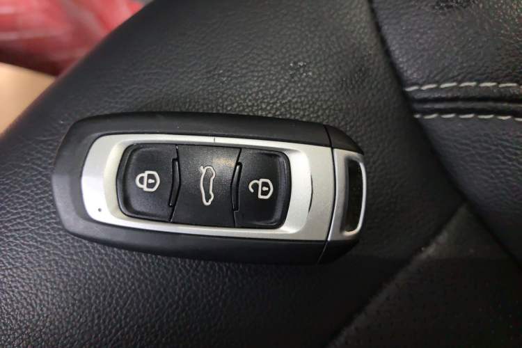 Used Geely Auto Vision X3 2020 1.5L CVT Luxury Model
