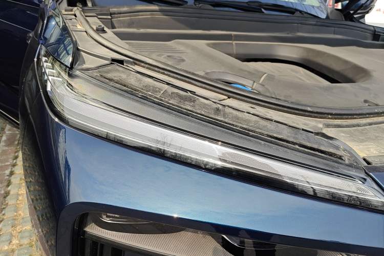 Used Wey Lanshan 2023 Four-Wheel Drive Ultra-Long Range Version Right Front Headlight