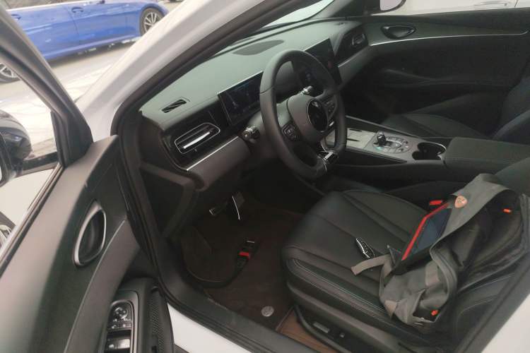 Used BYD Seal 06 New Energy 2024 DM-i 120KM Prestige Model Driver Seat