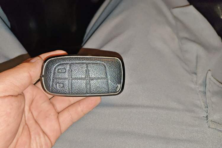 Used Jeep Cherokee 2020 2.0T Two-Wheel Drive Leading Edition