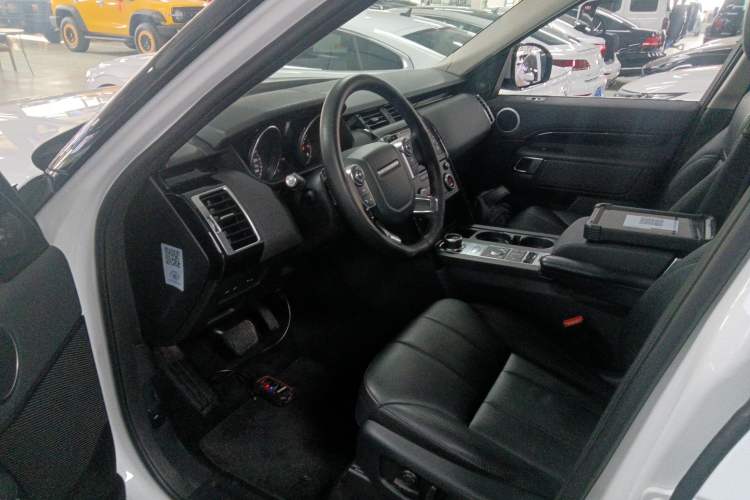 Used Land Rover Discovery 2017 3.0 SC V6 SE