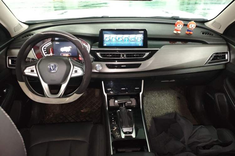 Used CHANGAN CS75 2019 280T DCT Million Edition China VI Standard Center Console