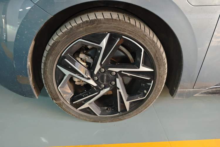 Used Lynk & Co 07 2024 EM-P 126 Long-Range Halo