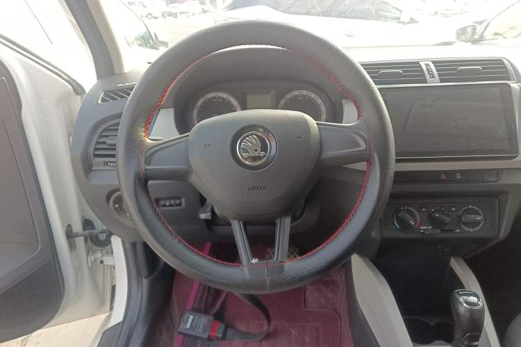 Used Skoda Fabia 2017 1.4L Automatic Car Enjoy Edition
