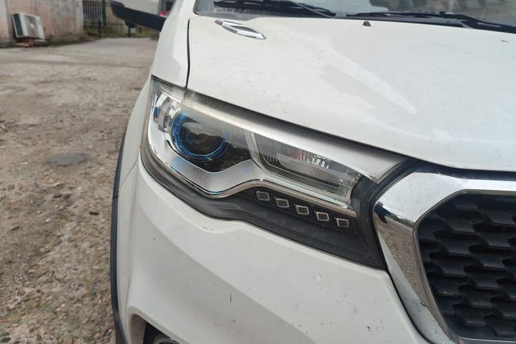 Used Haval H1 2016 Revised Version Blue Badge 1.5L AMT Luxury Edition