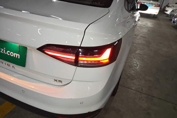 Used Volkswagen Lavida 2023 New Sharp 1.5L Automatic Excellent New Edition