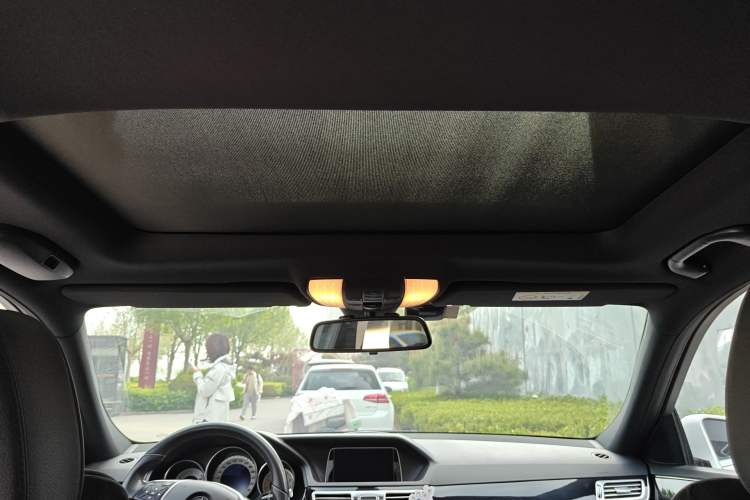 Used Mercedes-Benz E-Class 2015 Facelift E 200 L Sport Edition