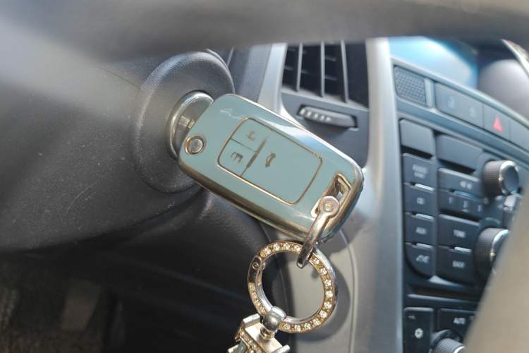 Used Buick GT 2013 XT 1.6L Automatic Comfort Edition Vehicle Key