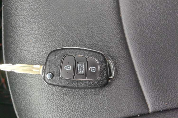 Used Hyundai Elantra (6th Generation / Lingdong) 2016 1.6L Automatic ZhiXuan – Elite Version Vehicle Key