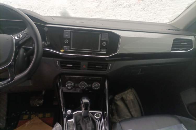 Used Volkswagen Tayron 2019 330TSI Two-Wheel-Drive Luxury Version China V Emission Standard
