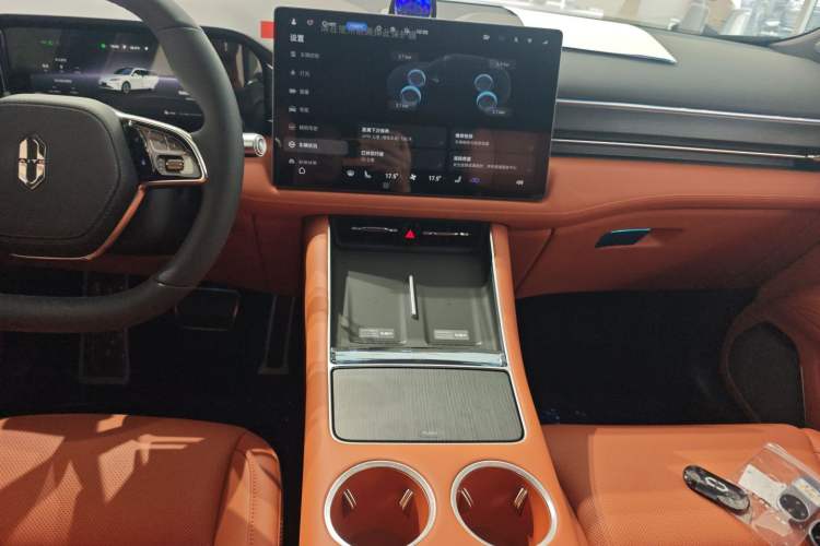 Used Hima AITO M5 2025 Extended-Range Ultra Rear-Wheel-Drive Version Audio And AC Panel