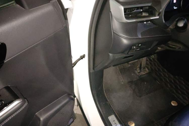 Used Toyota Highlander 2022 Dual-Engine 2.5L Four-Wheel Drive Prestige Version 7 Seats
