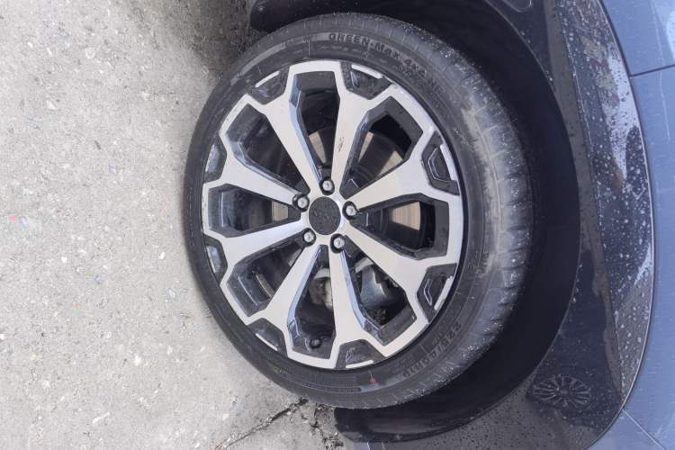 Used AION V 2024 Aion Tyrannosaurus 520 Smart Luxury Edition Right Front Wheel Hub