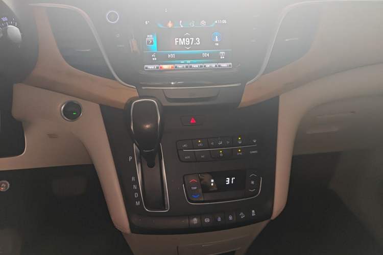 Used Buick GL8 2017 ES 28T Comfort Model China V Standard
