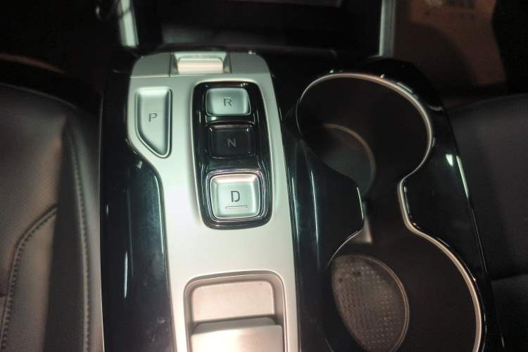 Used Hyundai Tucson 2023 Tucson L 1.5T Automatic Two-Wheel Drive DLX Luxury Edition Gear Lever