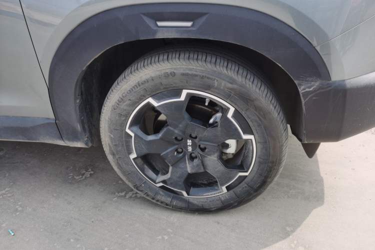 Used BAIC Off-Road BJ30 2024 1.5T Magic Electric Drive Advanced Version Right Front Wheel Hub