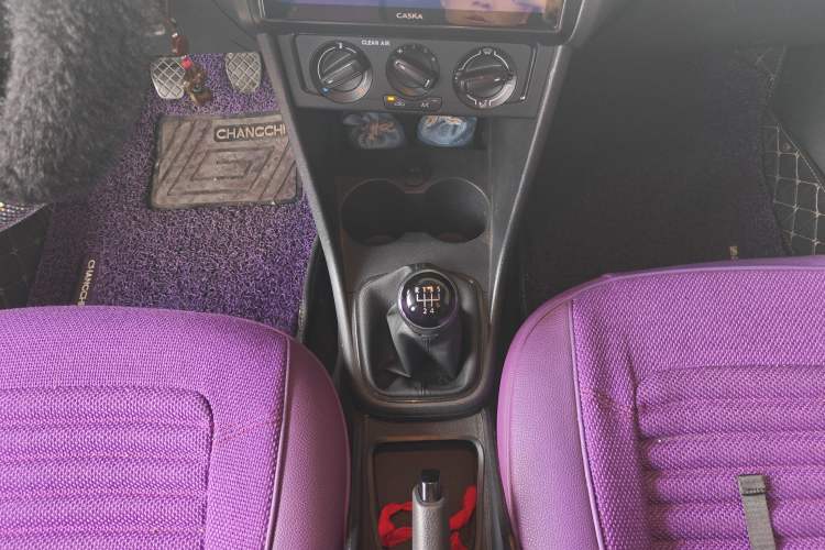 Used Volkswagen Polo 2016 1.4L Manual Fashion Model Gear Lever