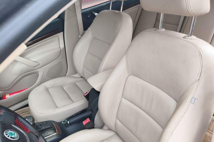 Used Skoda Octavia 2013 1.6L Automatic Yijun Edition
