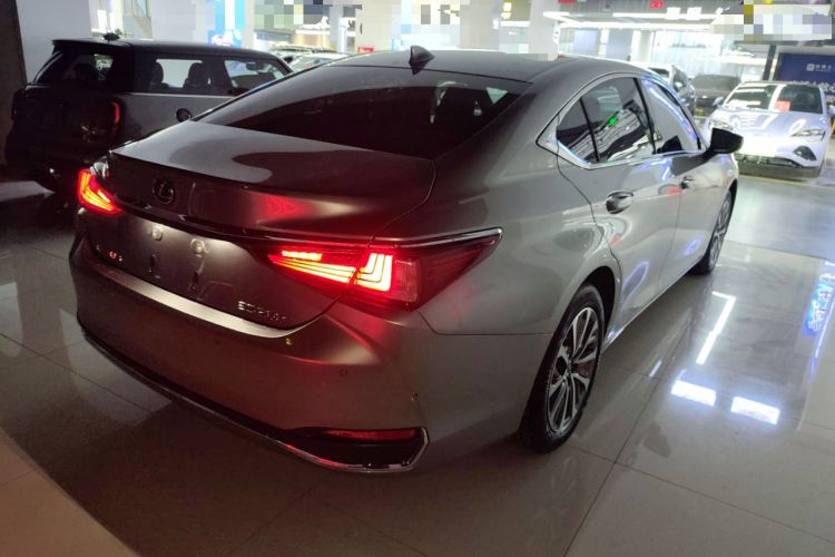 Used Lexus ES 2024 200 Premium Edition
