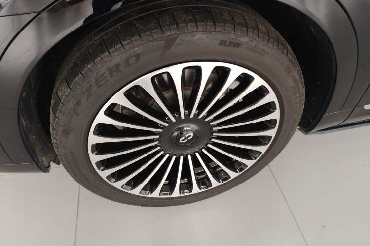 Used Hima AITO M9 2024 Range-Extended Ultra Version 52 kWh 5-Seater Model Left Front Wheel Hub