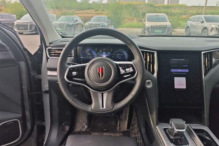 Used Hongqi HS7 PHEV 2024 2.0T PHEV Four-Wheel-Drive Flagship Edition 6 Seats
