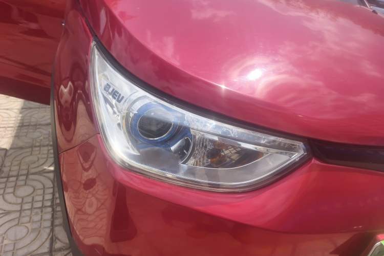 Used BAIC New Energy EC 2018 EC220 Standard Edition Right Front Headlight