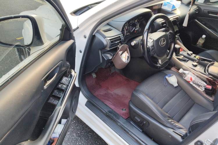 Used Lexus IS 2017 300 Leading Edition