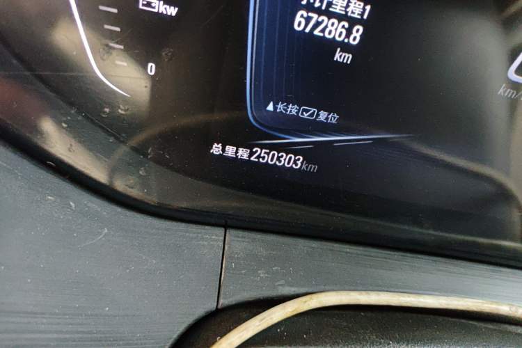 Used Buick Velite 6 2022 Connected & Shared PLUS Odometer Close Up