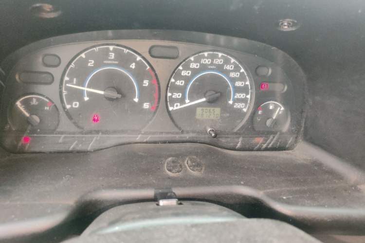 Used JMC Transit 2017 2.8T Commercial Version Short Wheelbase Mid-Roof 6/7/8-Seater JX493 Odometer Close Up