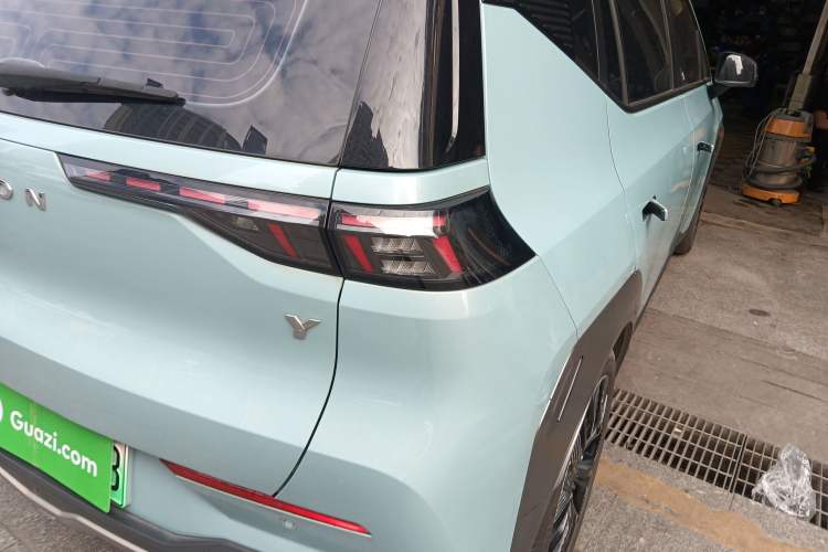 Used AION Y 2022 70 Tech Edition Lithium Iron Phosphate