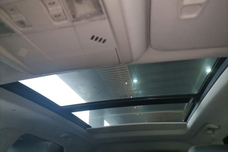 Used Cadillac XT5 2018 25T Luxury Model