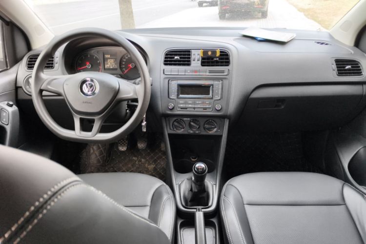 Used Volkswagen Polo 2016 1.4L Manual Fashion Model
