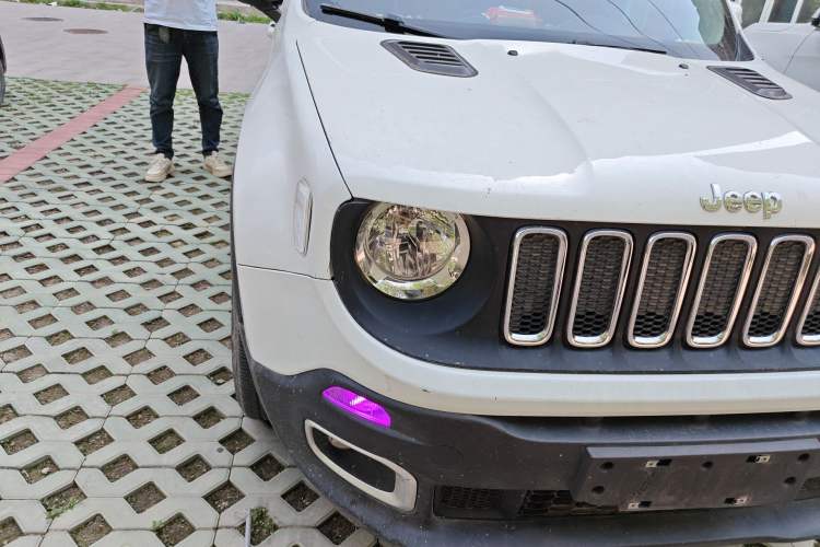 Used Jeep Renegade 2018 Connected Large Screen Version 180T Automatic High-Energy Edition