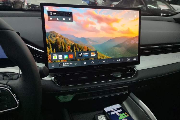 Used Geely Auto Preface 2025 Dongfang Yao 1.5TD Kunlun Edition Audio And AC Panel