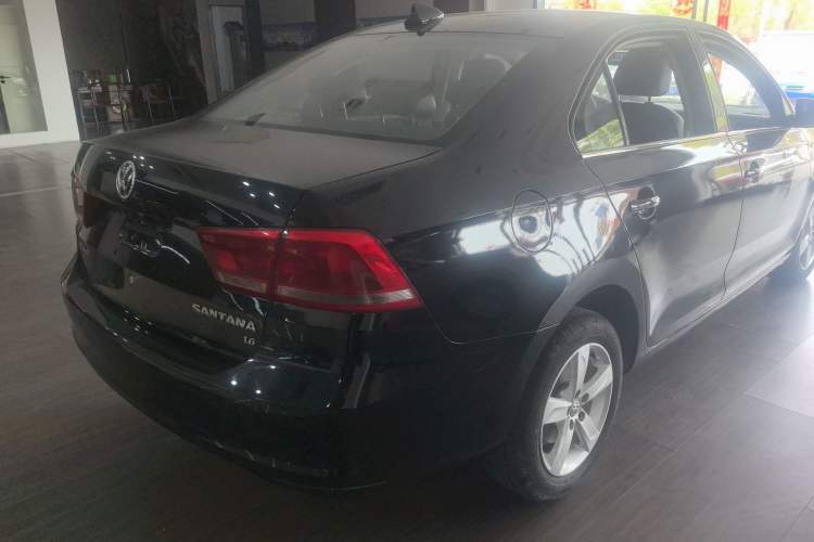 Used Volkswagen Santana 2015 1.6L Automatic Comfort Edition
