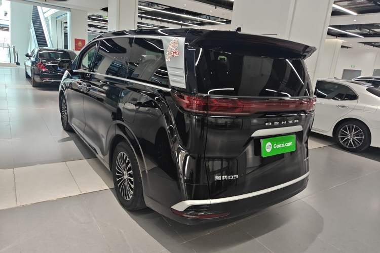 Used Denza D9 2022 DM-i 970 Four-Wheel Drive Prestige Model Rear Left 45 Deg