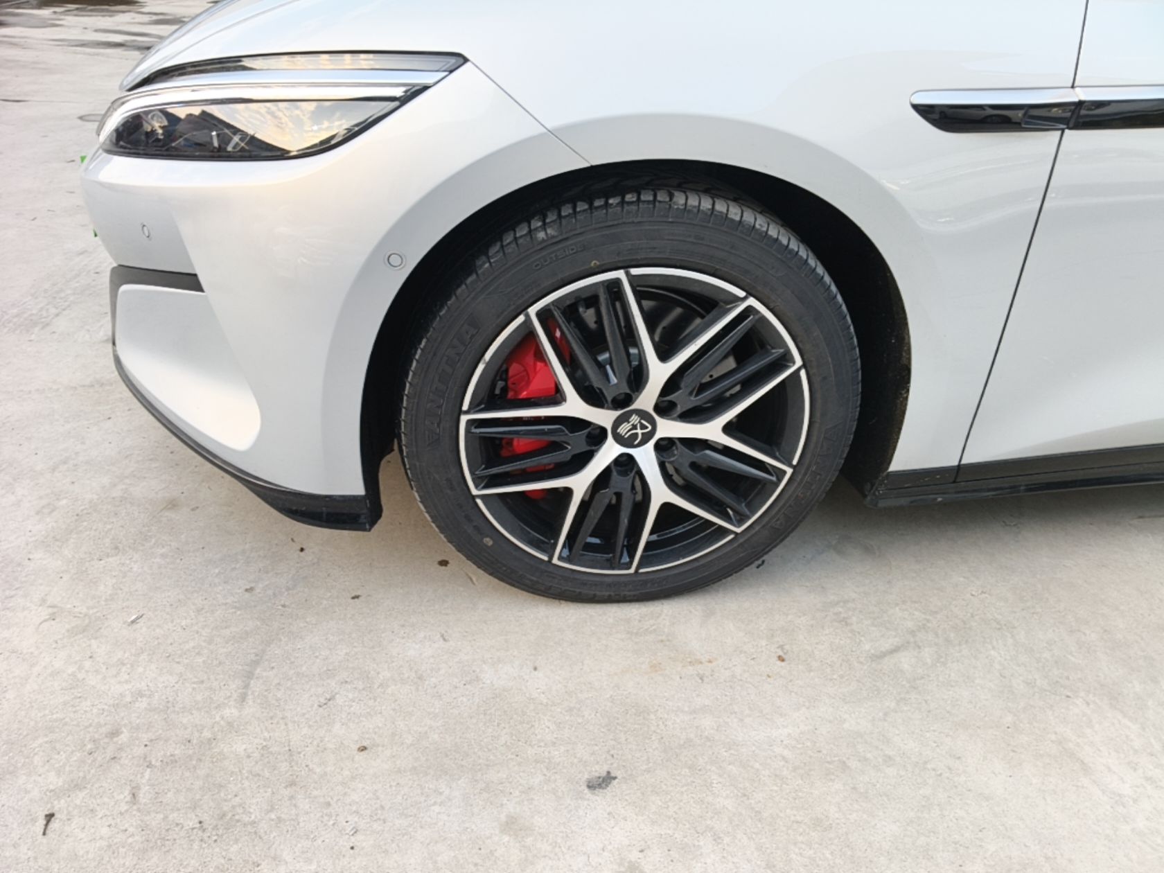 BYD Han L 2025 EV Four-Wheel Drive LiDAR Flagship Model — снимка 10