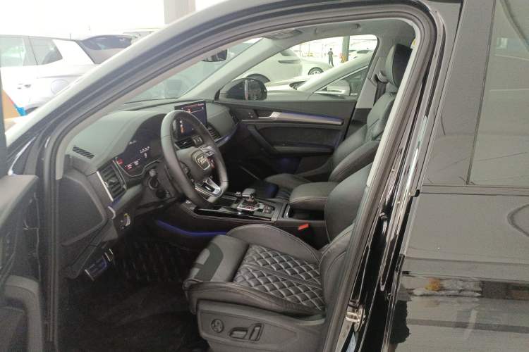 Used Audi Q5L 2022 40T Fashionable and Dynamic Model Left Front Seat