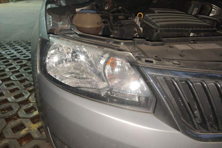 Used Skoda Rapid 2015 1.6L Automatic Smart Selection Model