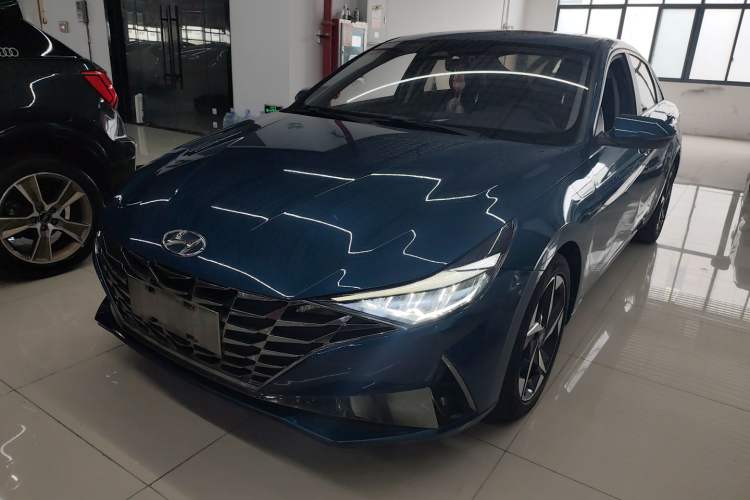 Used Hyundai Elantra 2022 1.5L CVT LUX Prestige Edition