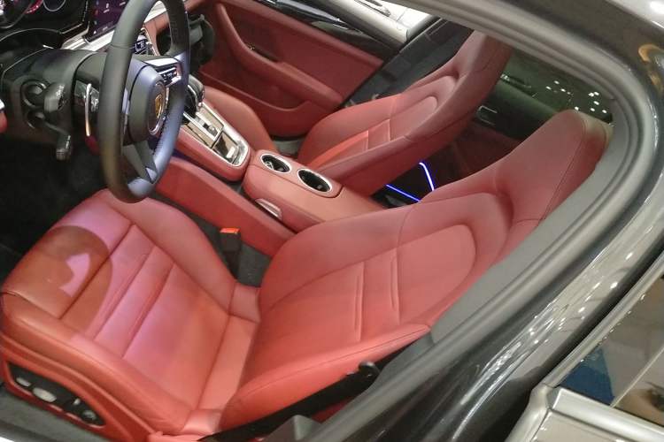 Used Porsche Panamera 2023 Panamera 2.9T Left Front Seat