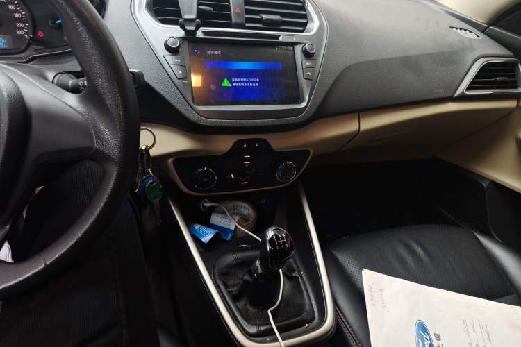 Used Ford Escort 2015 1.5L Manual Comfort Model Audio And AC Panel